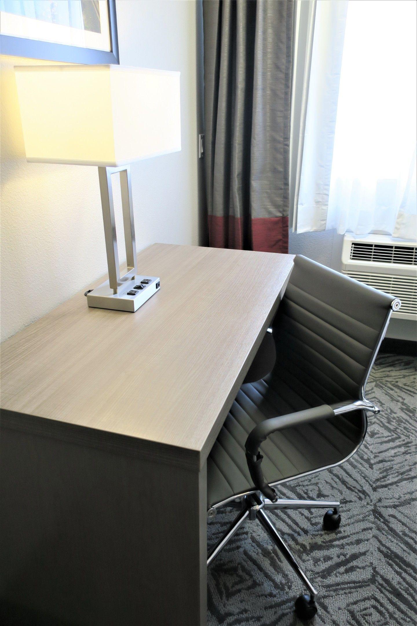 Comfort Inn & Suites Pacific - Auburn Екстериор снимка