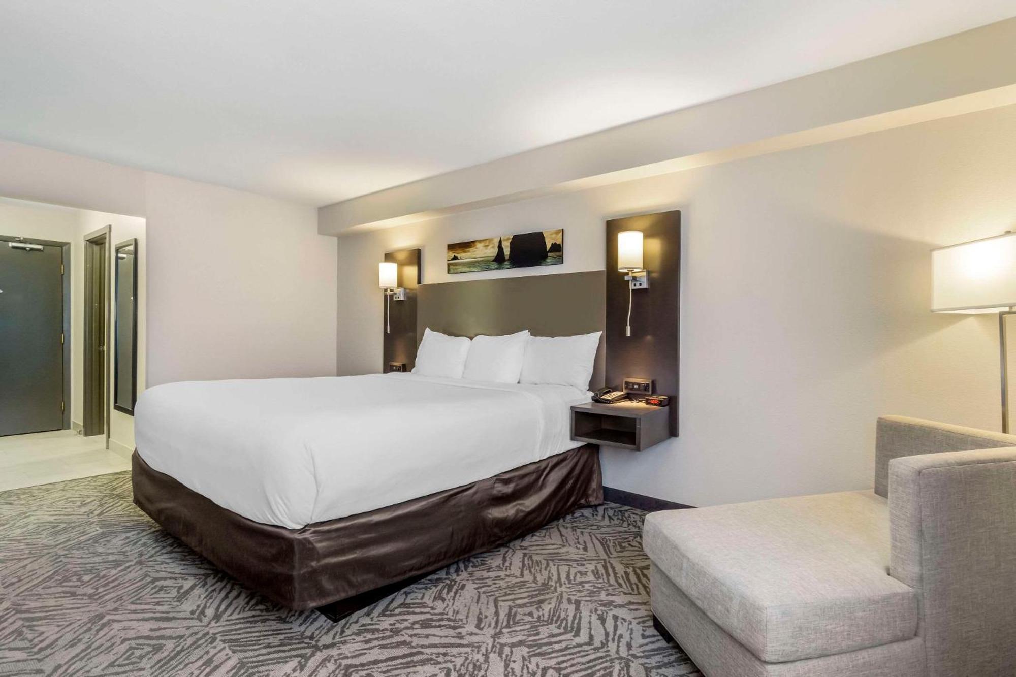 Comfort Inn & Suites Pacific - Auburn Екстериор снимка