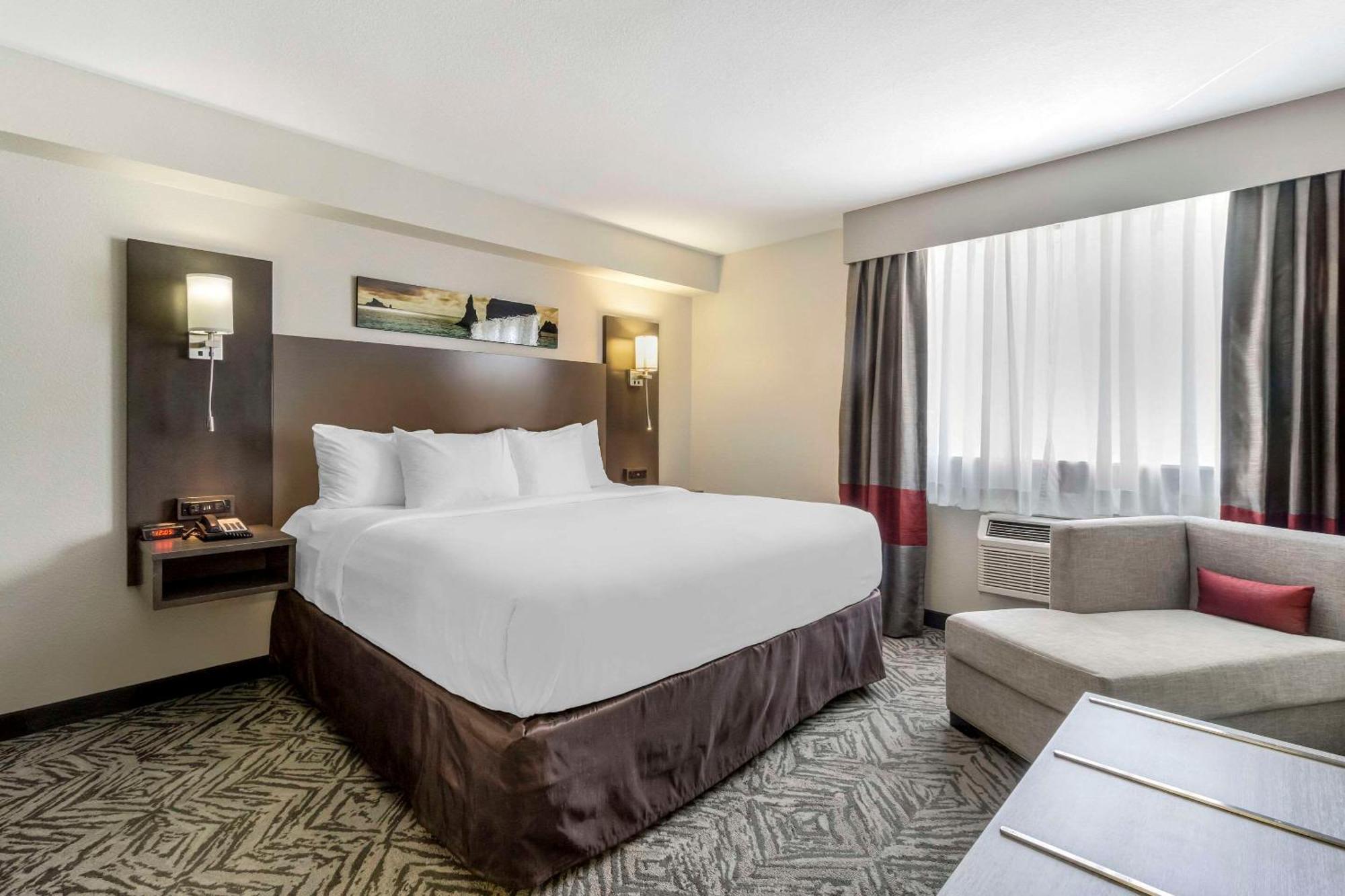 Comfort Inn & Suites Pacific - Auburn Екстериор снимка