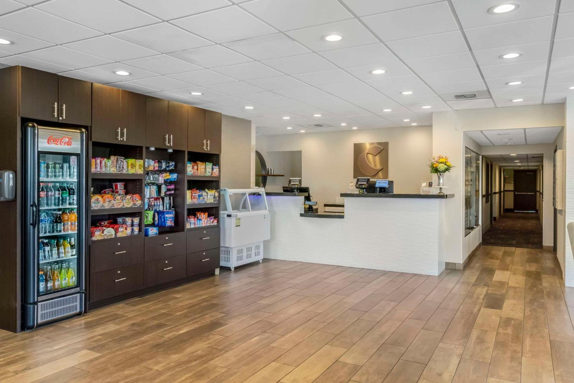 Comfort Inn & Suites Pacific - Auburn Екстериор снимка